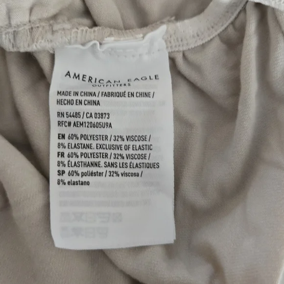 NWT AE Keyhole Back High Neck Tank Top - Picture 7 of 7